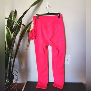NWT SHEFIT Boss Leggings - 2luxe 2 Luxe with matching scrunchie Hot Red Neon Red